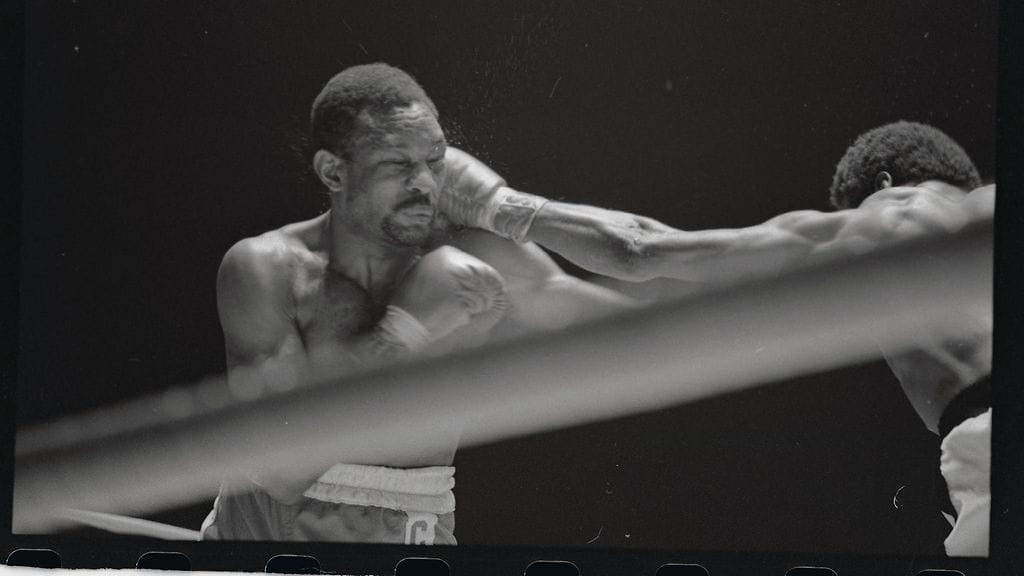 Curtis Cokes on poissa.