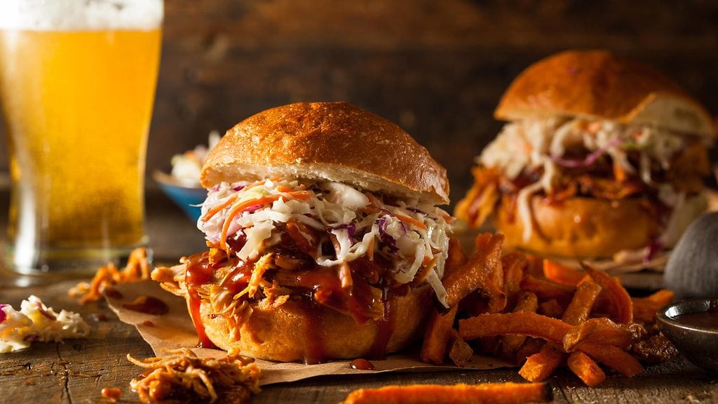 Coleslaw sopii vaikka burgerin väliin!