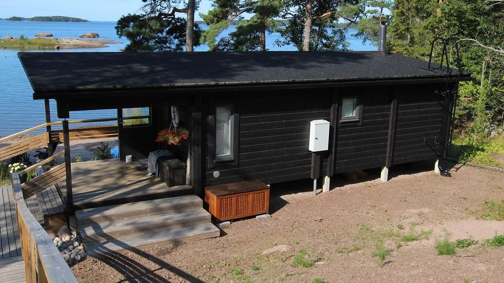 SKK6_Eps7_Hamina_Saunamokki_ext_Kuvaaja_Emmi_Heijari