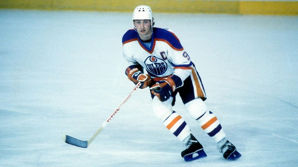 Wayne Gretzky käytti Titan-mailaa Edmonton Oilersissa 1980-luvulla.