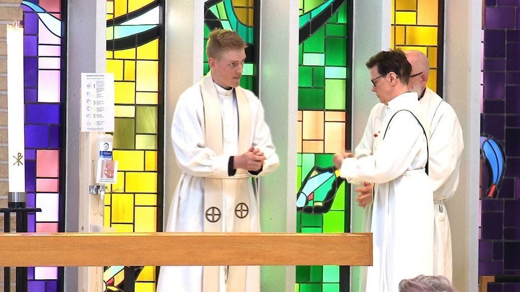 Outi Airola-Kirkkokuva-1