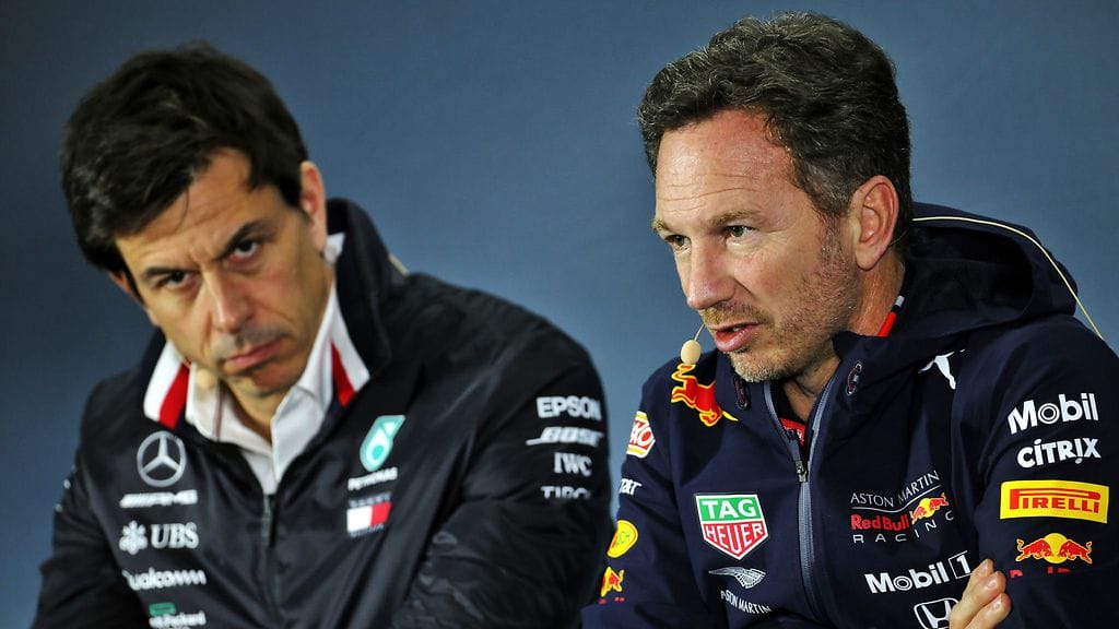 Toto Wolff ja Christian Horner ovat olleet napit vastakkain milloin mistäkin alkukauden aikana.