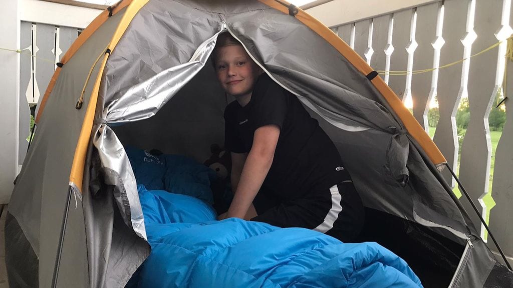 Leo Ampuja  koko teltta