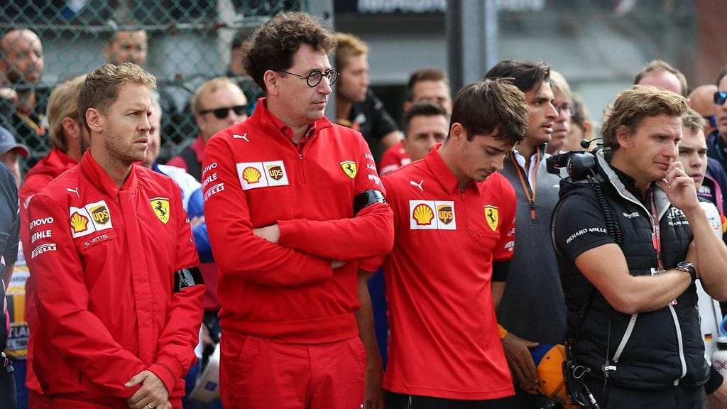 Mattia Binotton kerrotaan olevan tulisilla hiilillä Sebastian Vettelin suhteen.