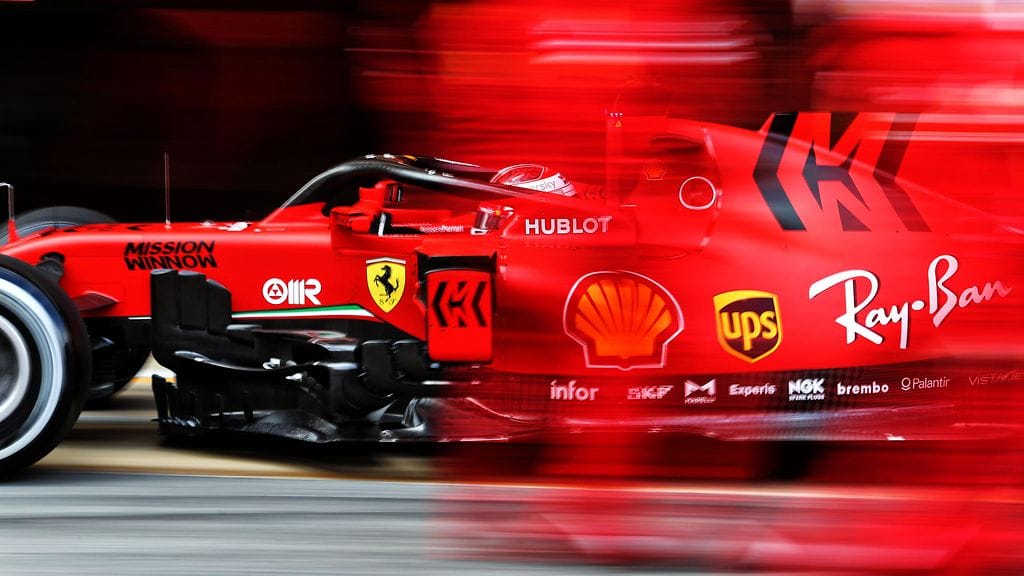 Charles Leclerc vauhdissa Barcelonan talvitesteissä.