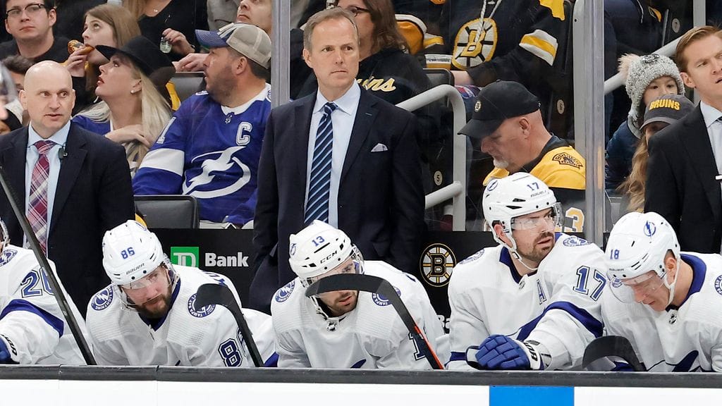 Tampa Bay Lightningin kausi jatkuu myöhemmin pudotuspeleissä.