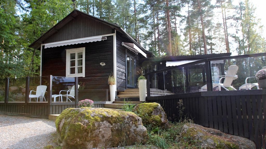 SKK6_Eps10_Lohja_Mokki_ext_Kuvaaja_Emmi_Heijari