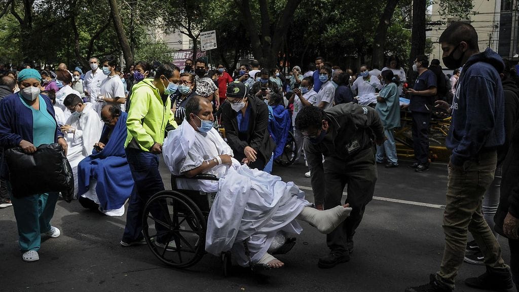 Meksiko maanjäristys ihmiset LK