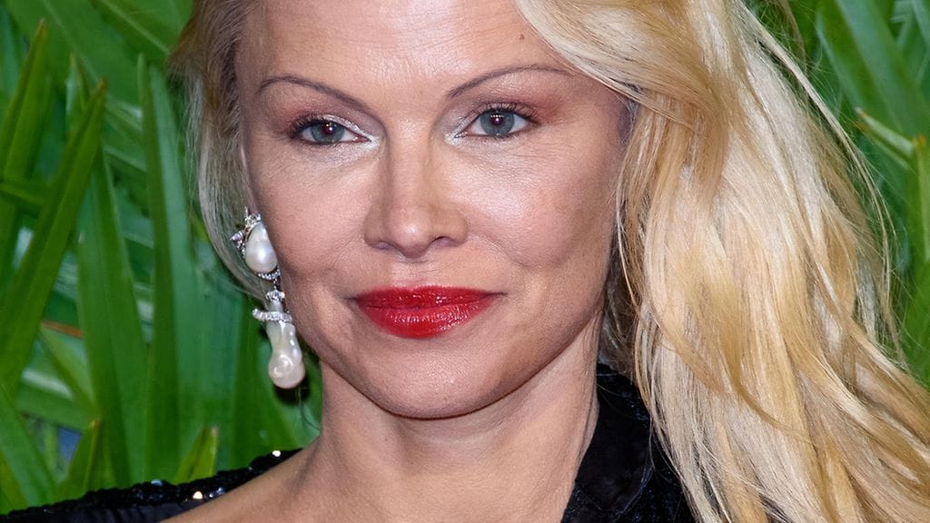 Pamela Andersonin elämästä kertova muistelmateos ja Netflix-dokumentti julkaistaan 31. tammikuuta.