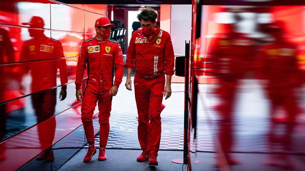 Mattia Binotto myönsi virheet Ferrari-kuskien koronarikkomusten jälkeen.