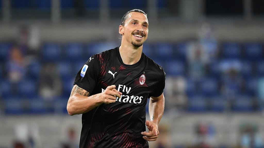 Zlatan Ibrahimovic räväytti notkeudellaan.