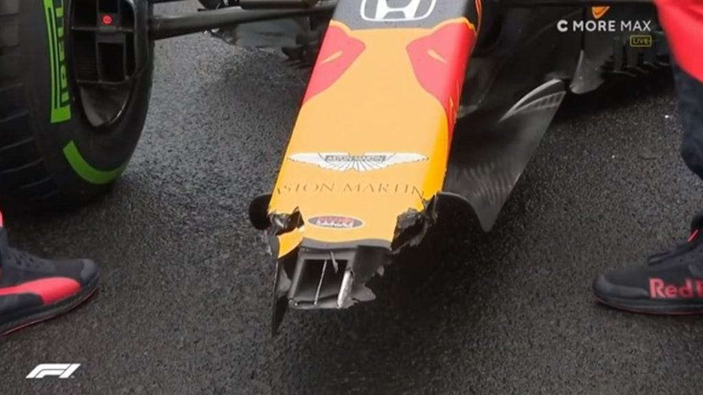 Max Verstappen hajotti autonsa ennen lähtöruudukkoon ajoa.