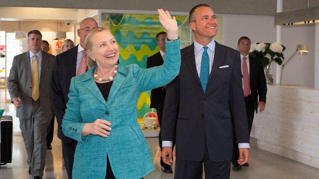 aop hillary clinton helsinki marimekko mika ihamuotila