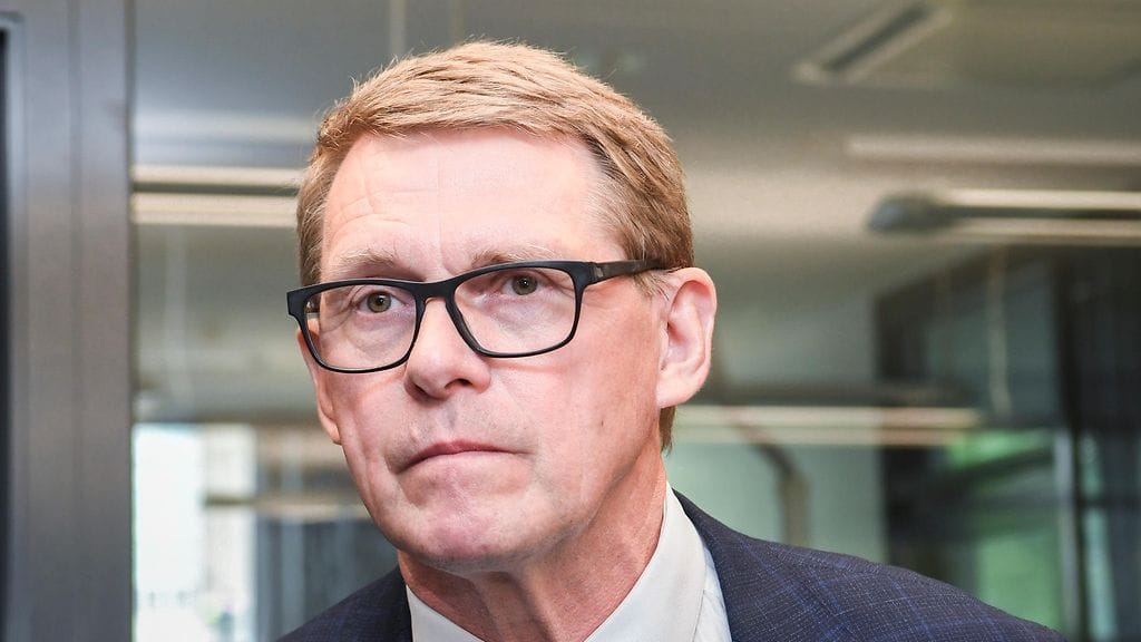 Valtiovarainministeri Matti Vanhasen ideassa eläkkeiden ja palkkojen erillisestä verotuksesta on vaaransa.