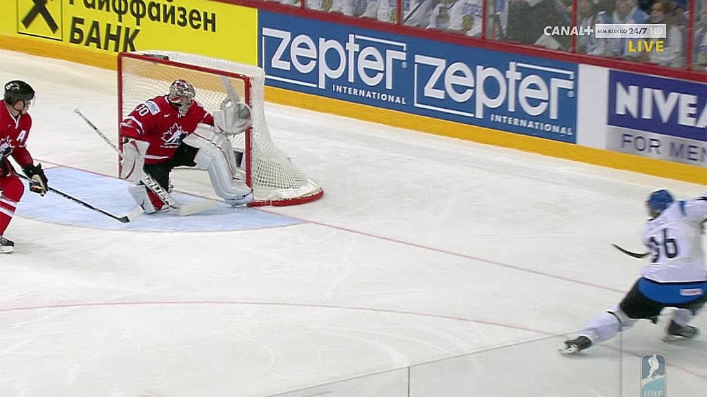 Jussi Jokinen sivaltaa Suomen 3-1-johtoon.