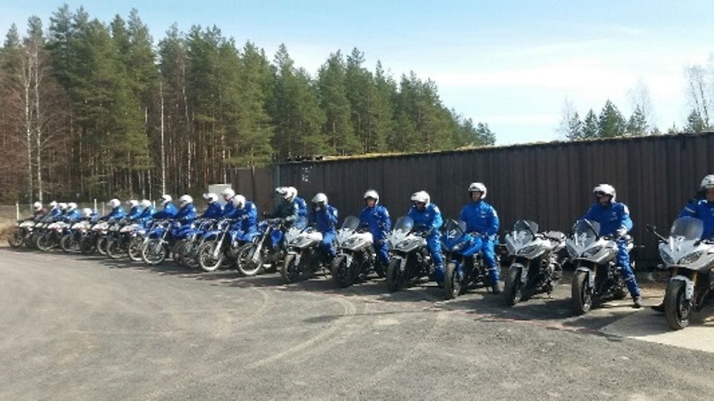 OMA, moottoripyöräpoliisi 2