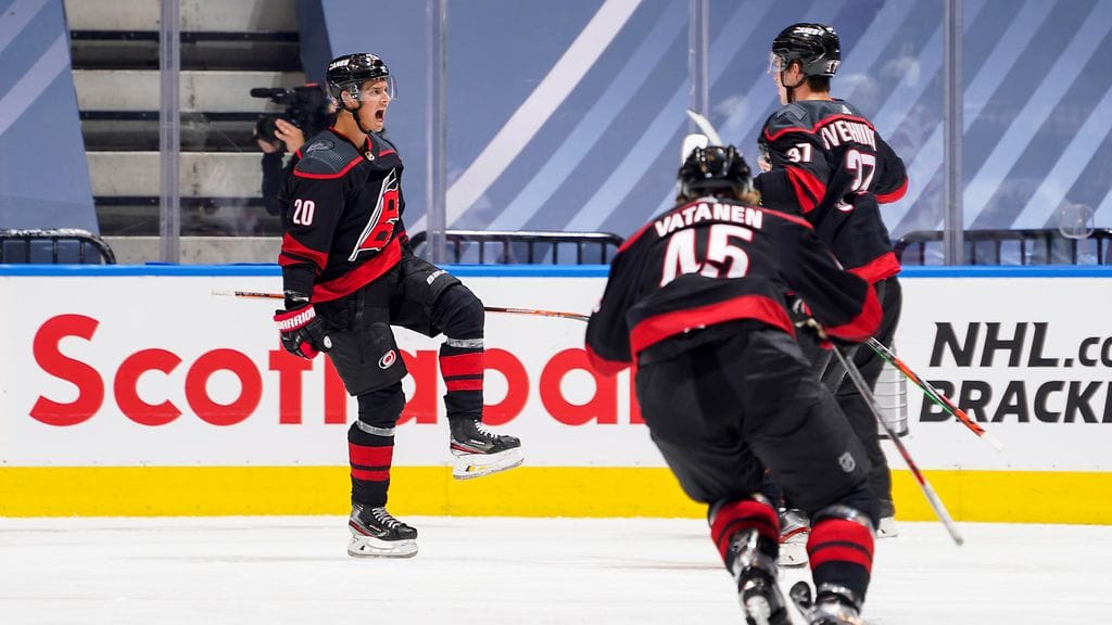 Sebastian Aho oli pelipäällä NHL:n paluukierroksella.