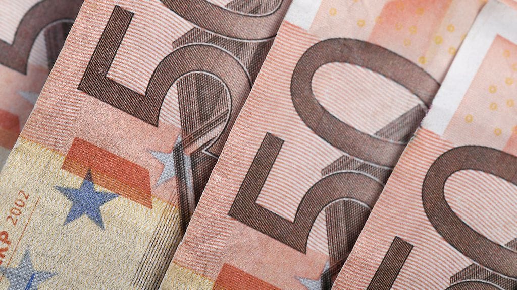 Digieuro vastaa käteisen käytön vähenemiseen.