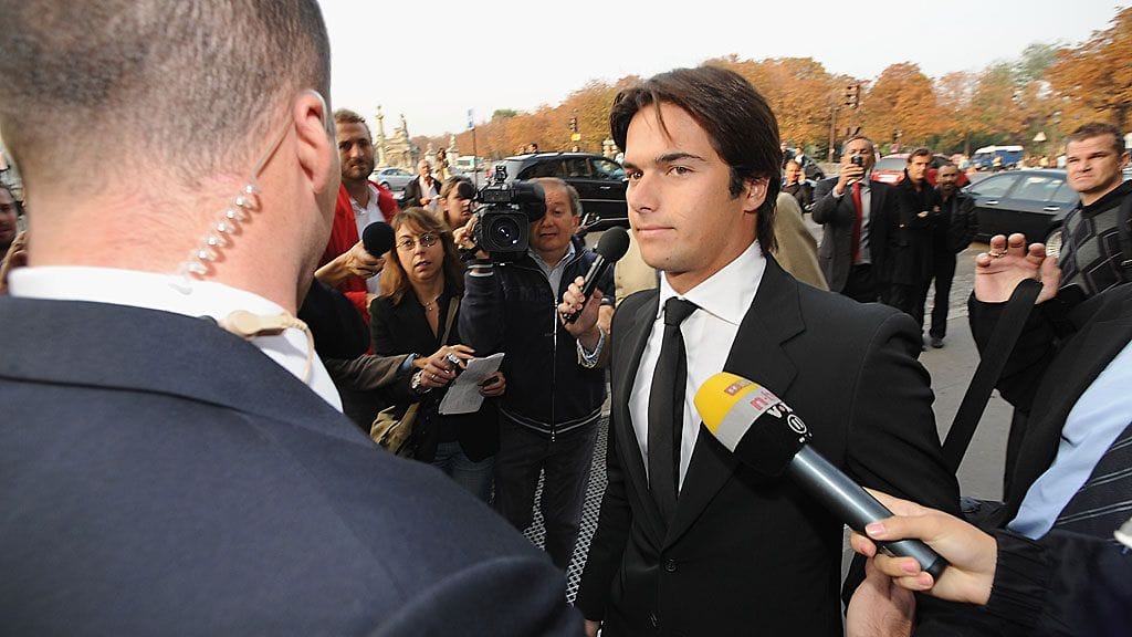 Nelson Piquet junior kertoi syyskuussa 2009, että Briatore ja Symonds käskivät hänen ajaa seinään.
