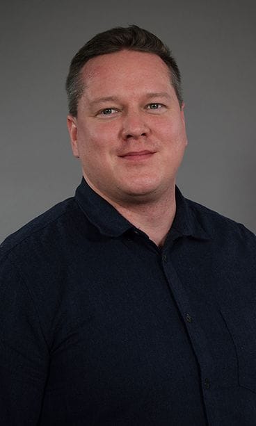 ensitreffit_alttarilla_matti