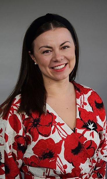 ensitreffit_alttarilla_kati