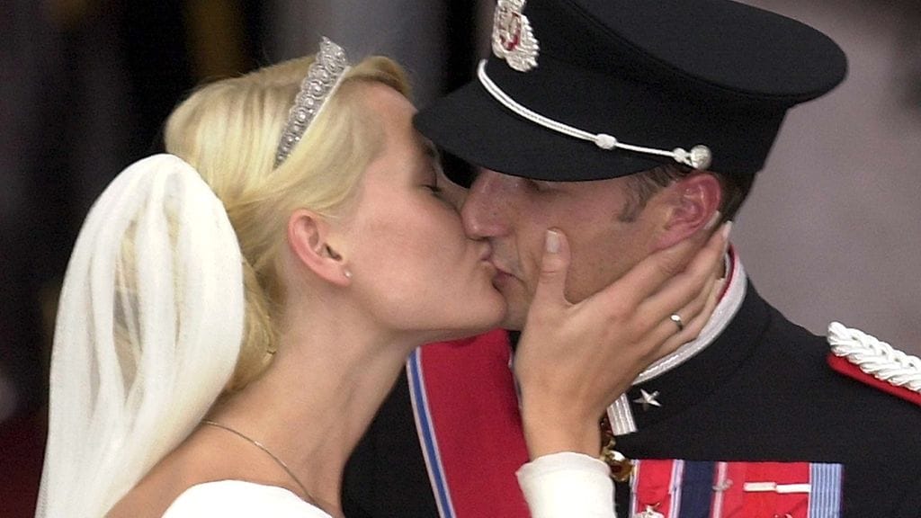 Norjan kruununprinssi pari viettää 25. elokuuta jo 20. hääpäiväänsä.