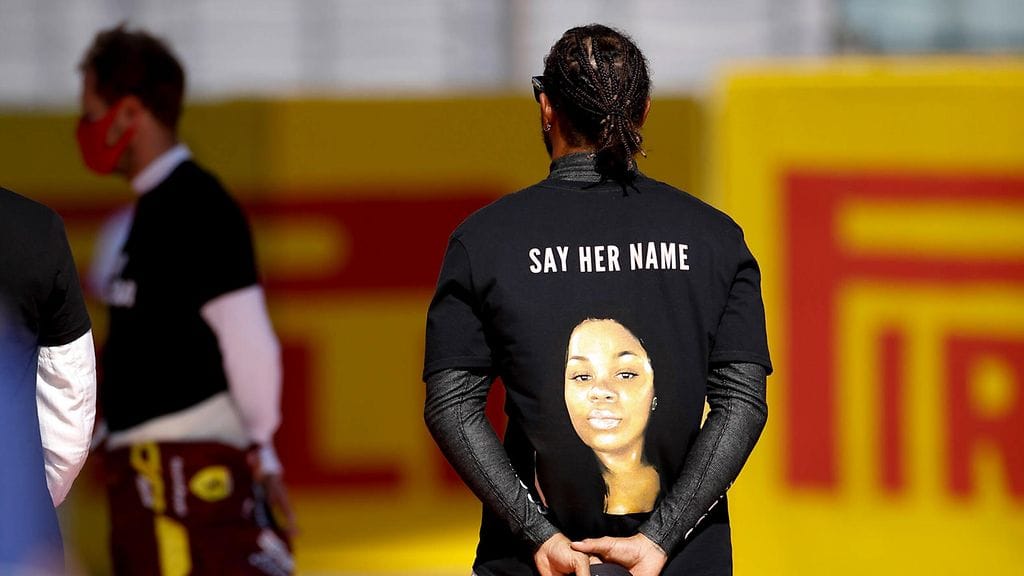 Lewis Hamiltonin t-paita Italian Mugellossa aloitti FIA:n pohdinnan uudesta kannanottoja käsittelevästä säännöstä.