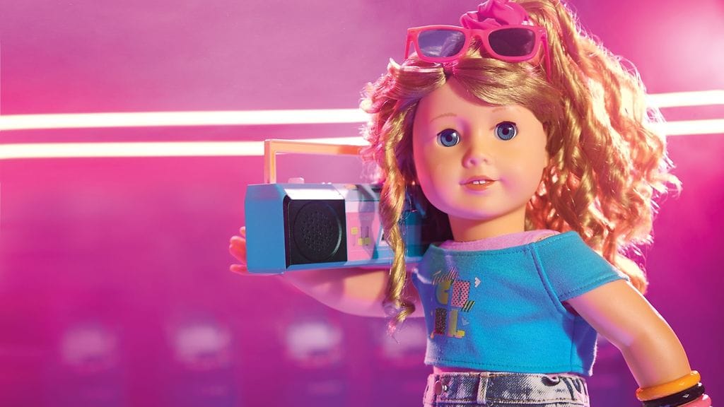 Courtney_wih_Boombox_DS2_HR_highres