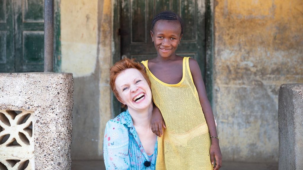 UNICEFin kuukausilahjoittajana pitkään ollut Minna Haapkylä vieraili Sierra Leonessa. Hän kertoo matkan avanneen silmät sen suhteen, että kuukausilahjoitukset todella auttavat ja menevät perille.