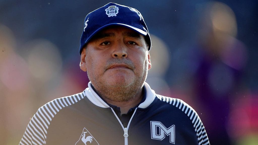 "Vuosituhannen maali"- Maradona taiteíli yhden MM-historian upeimmmista maaleista