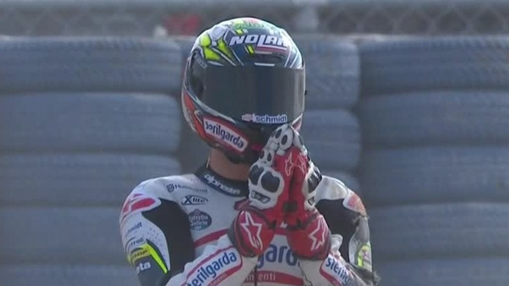 Alonso Lopez ja Romano Fenati kolaroivat keskenään Ranskan Moto3-kisassa.