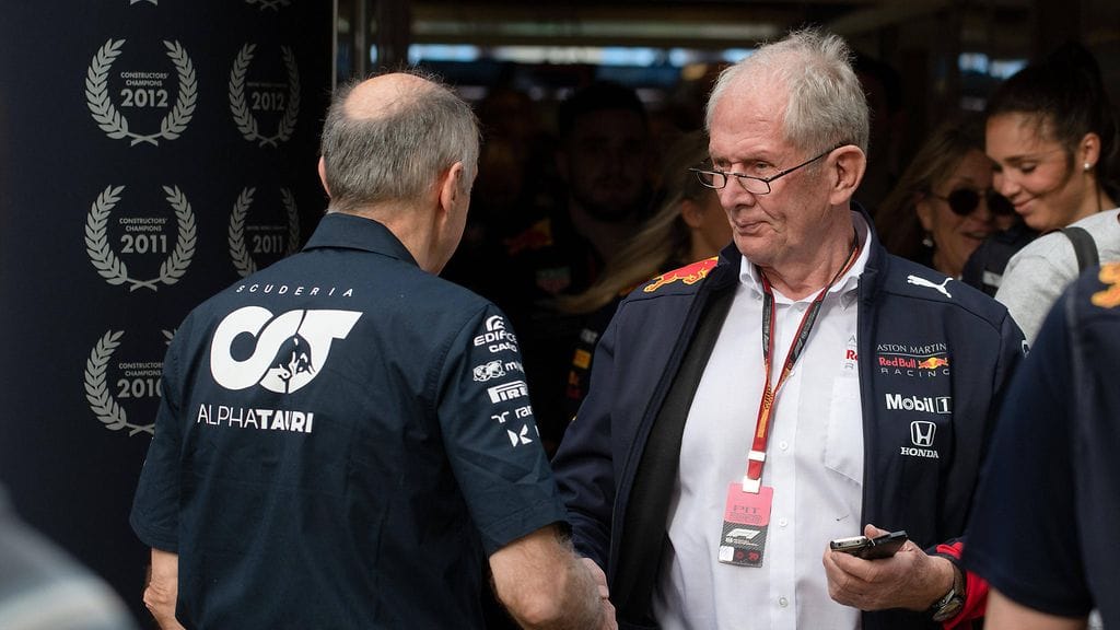 Franz Tost (vasemmalla) ja Helmut Marko ovat jo tehneet päätöksen siitä, ketkä ajavat Tostin johtamassa AlphaTauri-tallissa ensi kaudella. Nimiä ei ole kerrottu julkisuuteen, mutta ennusmerkkien pohjalta ne ovat Pierre Gasly ja Yuki Tsunoda.