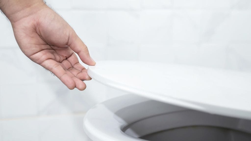 Helsingissä sijaitsevan toimiston wc-tiloissa ilmenneen salakatseluepäilyn tutkinta on edistynyt.