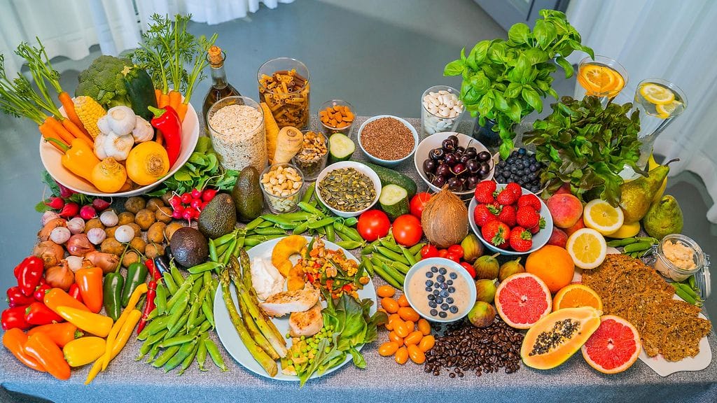 Olet_Mita_Syot_S3_E8_Kalle_Palander_Hyvan_Ruoan_Poyta001