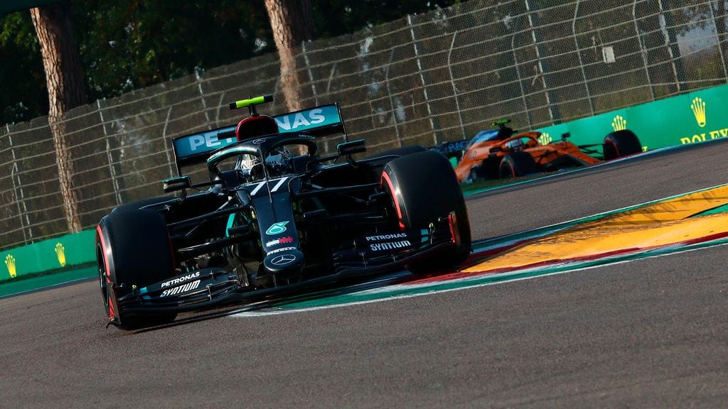 Valtteri Bottas vauhdissa Imolan aika-ajoissa.