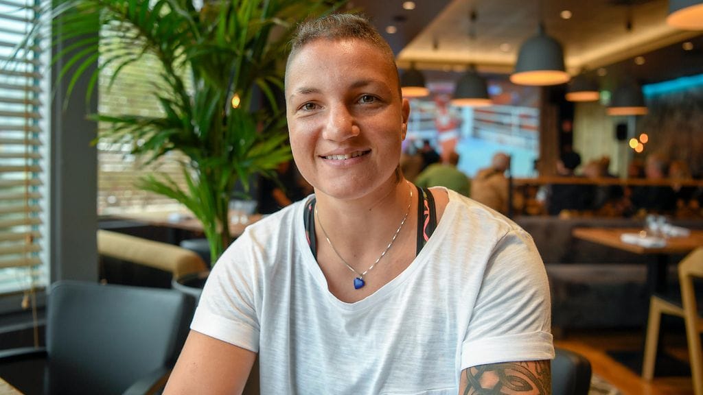 Elina Gustafsson kertoo somessa muuttaneensa uuteen osoiteeseen