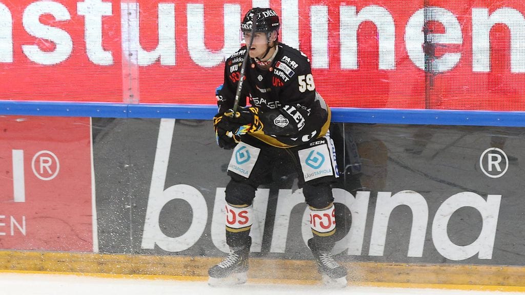 Janne Kuokkanen osui erikoisesti miinuskulmasta.