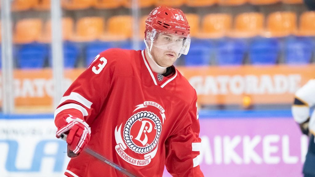 Jevgeni Mons kuvattuna Vitjaz Podolskin paidassa vuonna 2019.