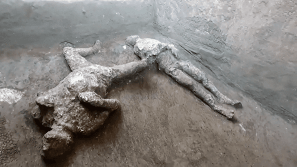 Arkistokuvaa Pompejista löydetyistä uhreista.