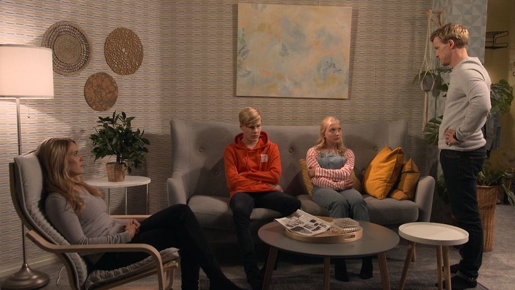 3885 01 miki susu matias laila