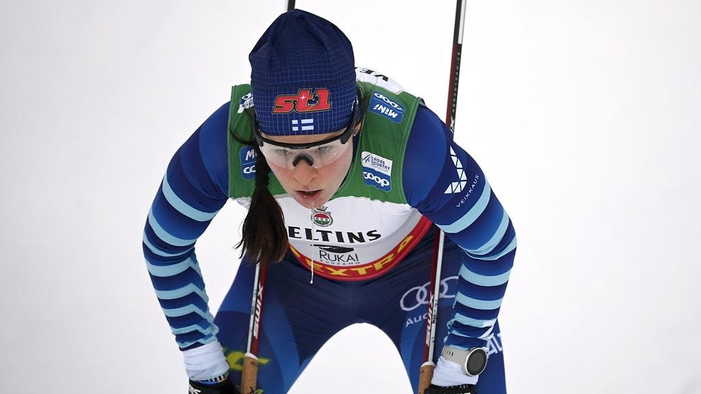 Krista Pärmäkoski Rukan sprintin karsinnassa.