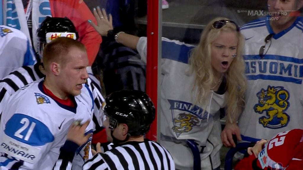 Tunteet kuumenivat Itävalta-ottelussa.