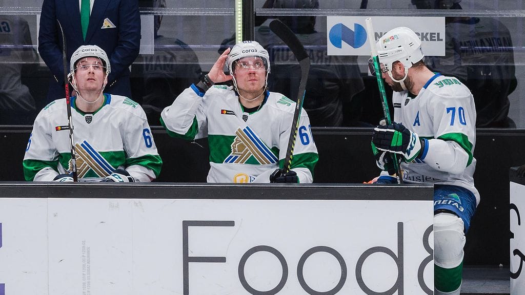 Sakari Mannista (vasemmalla), Markus Granlundia (keskellä) ja Teemu Hartikaista (oikealla) ei nähdä Leijonien mukana Moskovan EHT-turnauksessa.