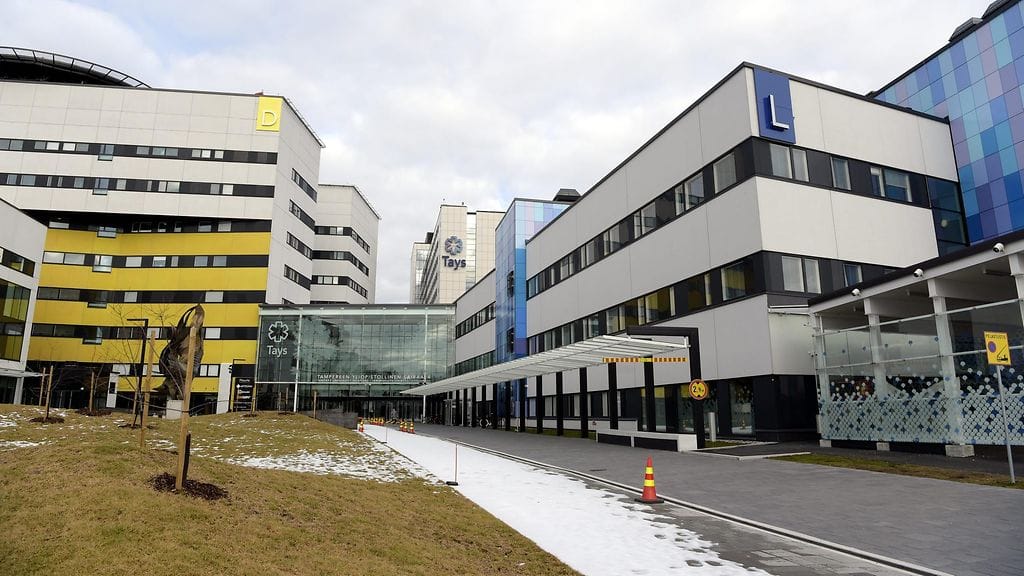 Hyvinvointialueen YT-neuvottelut koskevat koko henkilöstöä. Kuvassa Tampereen yliopistollinen sairaala vuonna 2020.
