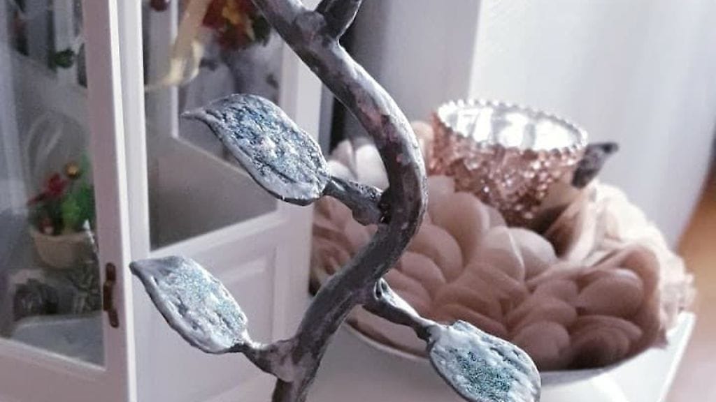 VAIN LIFESTYLEN KÄYTTÖÖN Noora Niinikorpi joulukylä puu