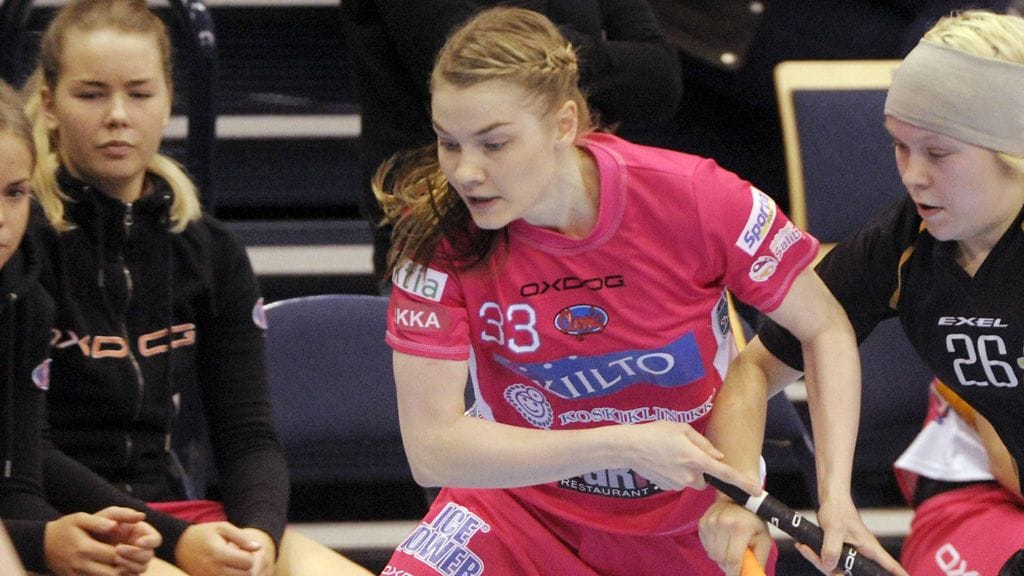 Tiia Raitasen (kesk.) Classic nappasi jälleen mestaruuden.