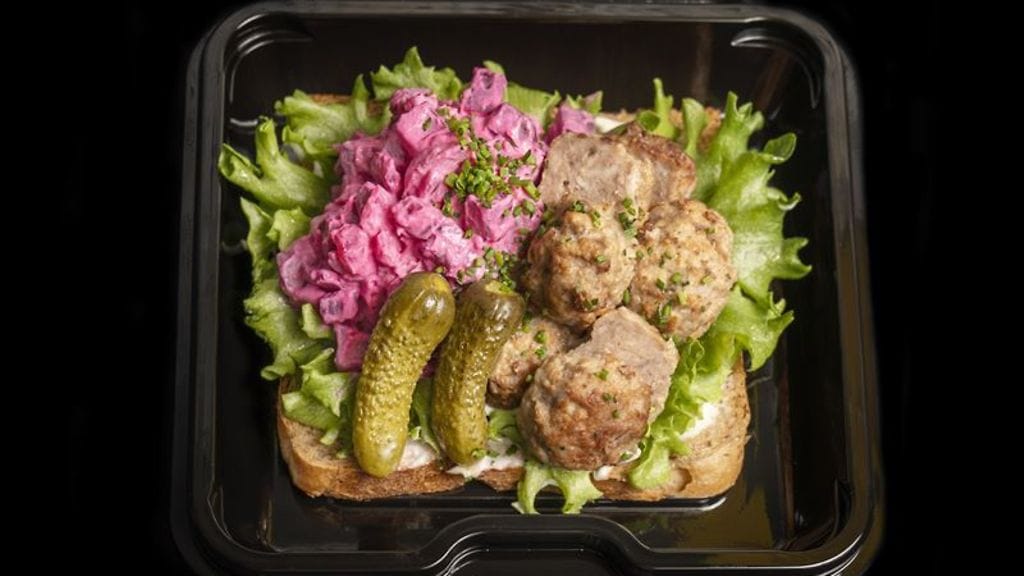 kuvan copyright Viking Line lihapullaleipä