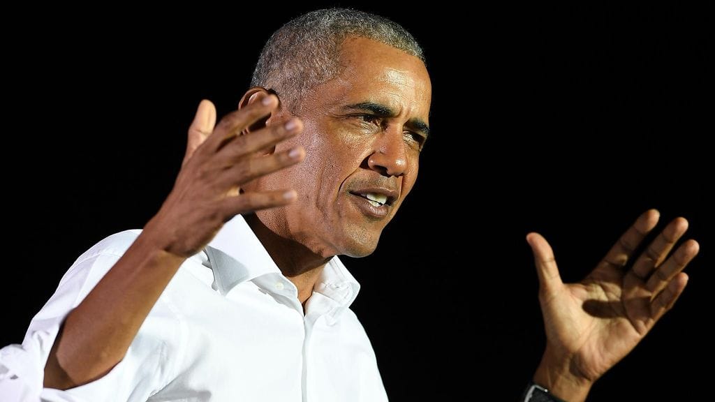 Obama kiitti podcastissaan perhettään, joka auttoi pitämään hänet keskittyneenä saamastaan huomiosta huolimatta.