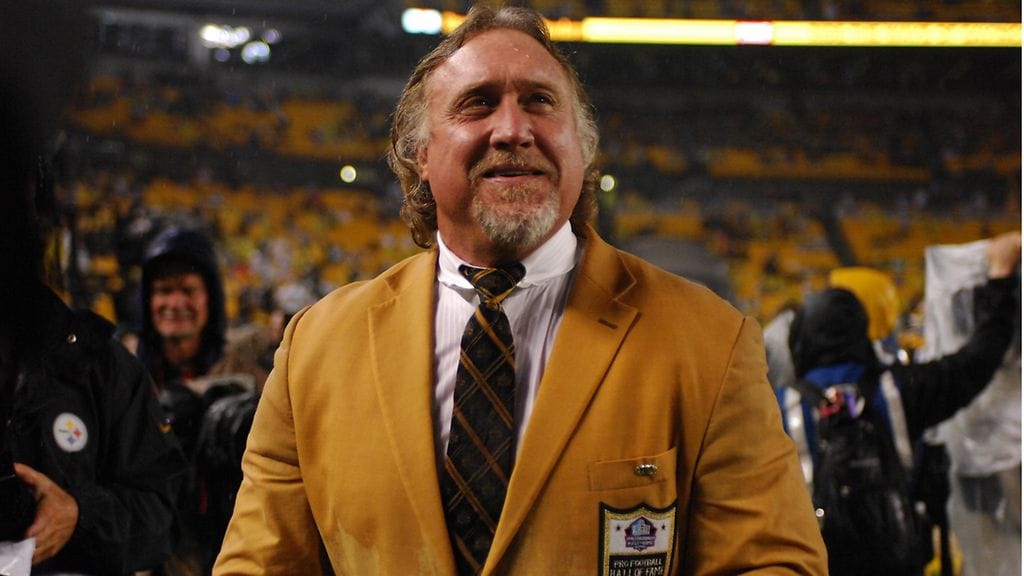 Kevin Greene on poissa.