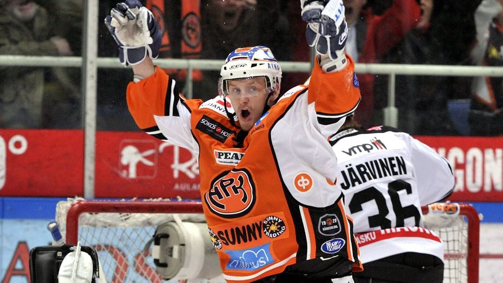 Edellisellä kaudella HPK:ssa Joonas Vihko nakutti 40 tehopistettä. Odotukset paluumuuttajaa kohtaan ovat jälleen kovat.